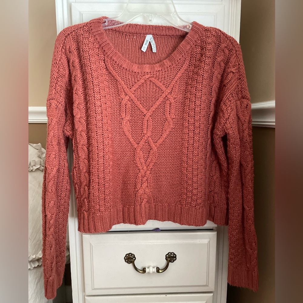Mudd Cable Knit Sweater in Rust